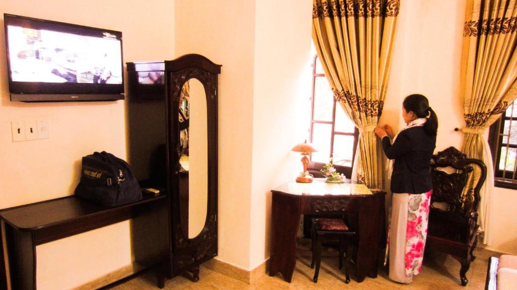 Binh Minh Sunrise Hue Hotel Room photo